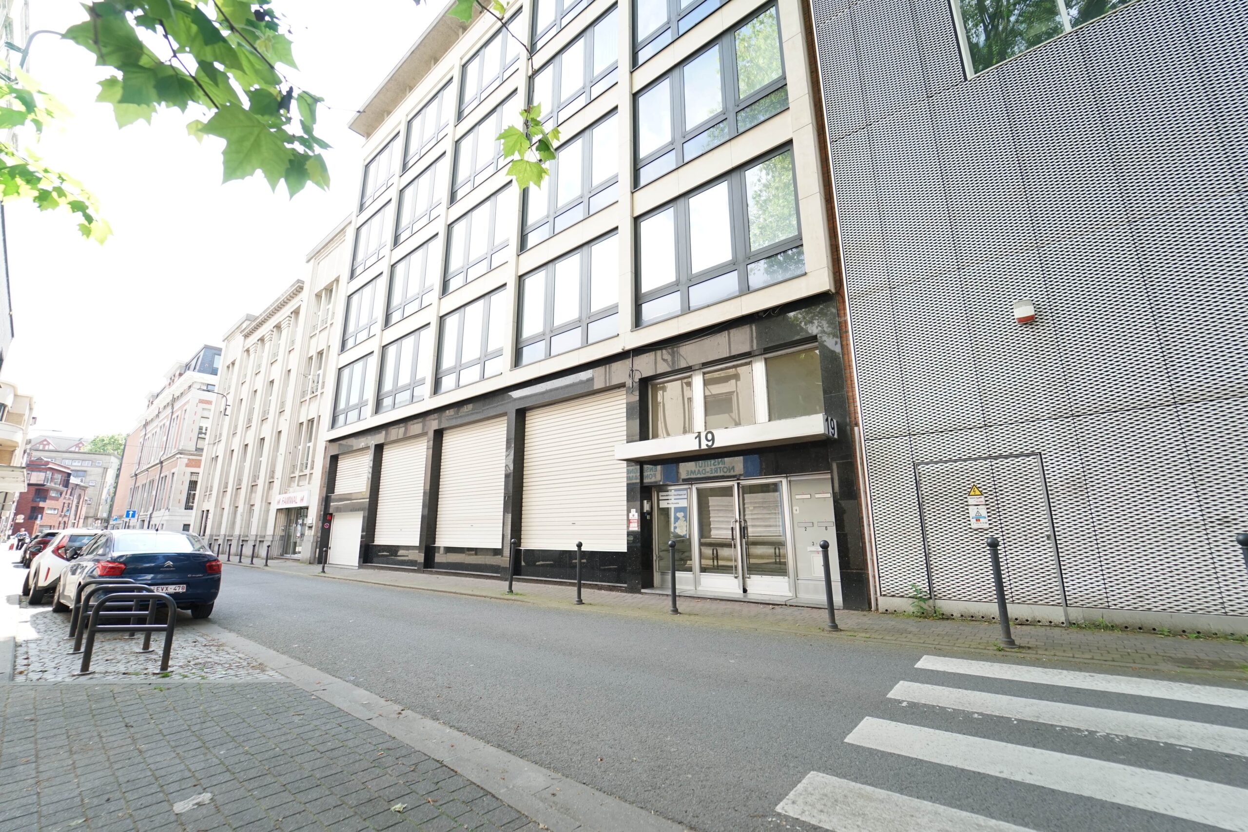 Superbe plateau de bureaux avec parking en centre-ville